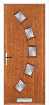 5 Square Curved Staxton Composite Front Door in Oak